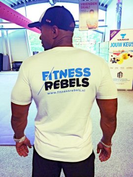foto Win een sportief Fitness Rebels T-shirt!